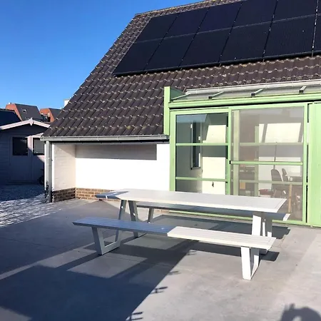 Semesterbostad Nieuwendamme 80