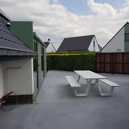 Nieuwendamme 80 Feriehus *