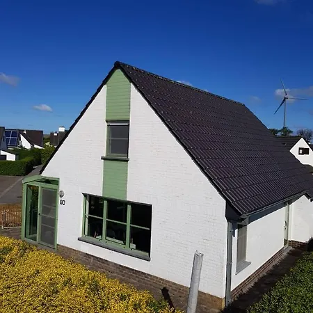 Semesterbostad Nieuwendamme 80